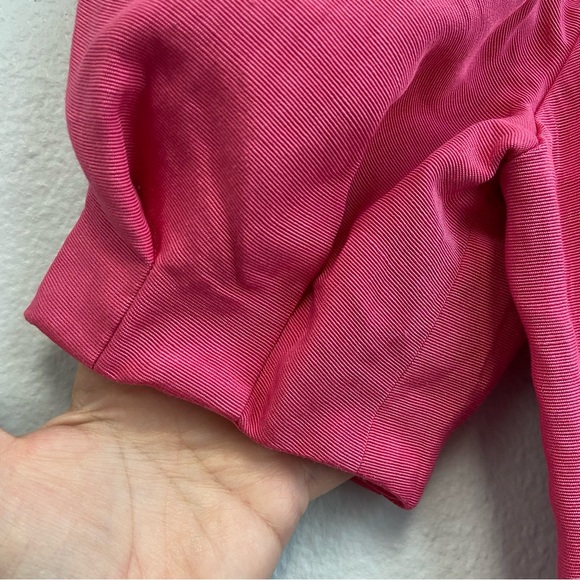 Alice + Olivia Joslyn Puff Sleeve Cropped Top in Wild Pink Size 2 - Picture 7 of 14